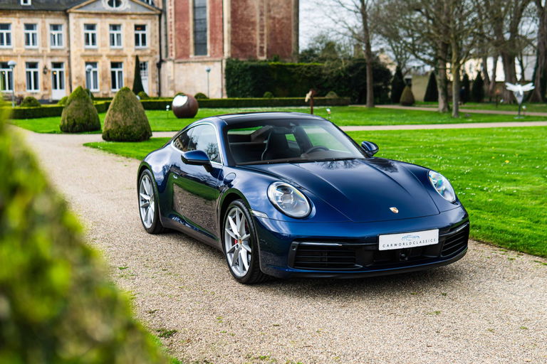 Porsche 992 Carrera 4S