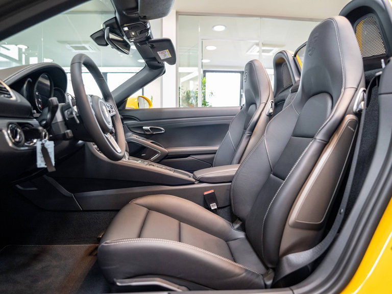 Porsche 718 Cayman Style Edition