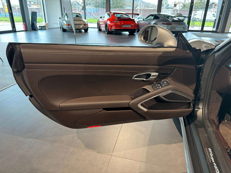 Porsche 991.2 Targa 4 GTS Exclusive Manufaktur Edition