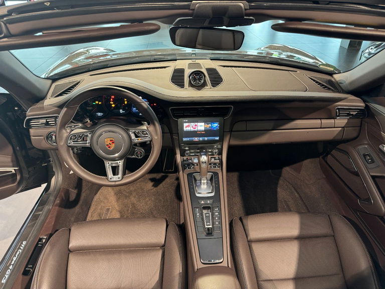 Porsche 991.2 Targa 4 GTS Exclusive Manufaktur Edition