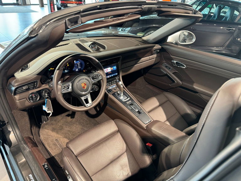 Porsche 991.2 Targa 4 GTS Exclusive Manufaktur Edition