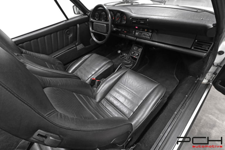 Porsche 911 Carrera 3.2