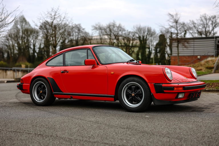 Porsche 911 Carrera 3.2