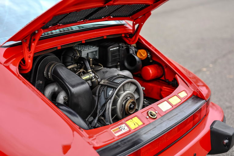 Porsche 911 Carrera 3.2