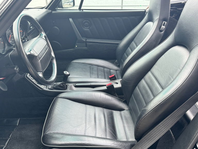 Porsche 964 Carrera 4