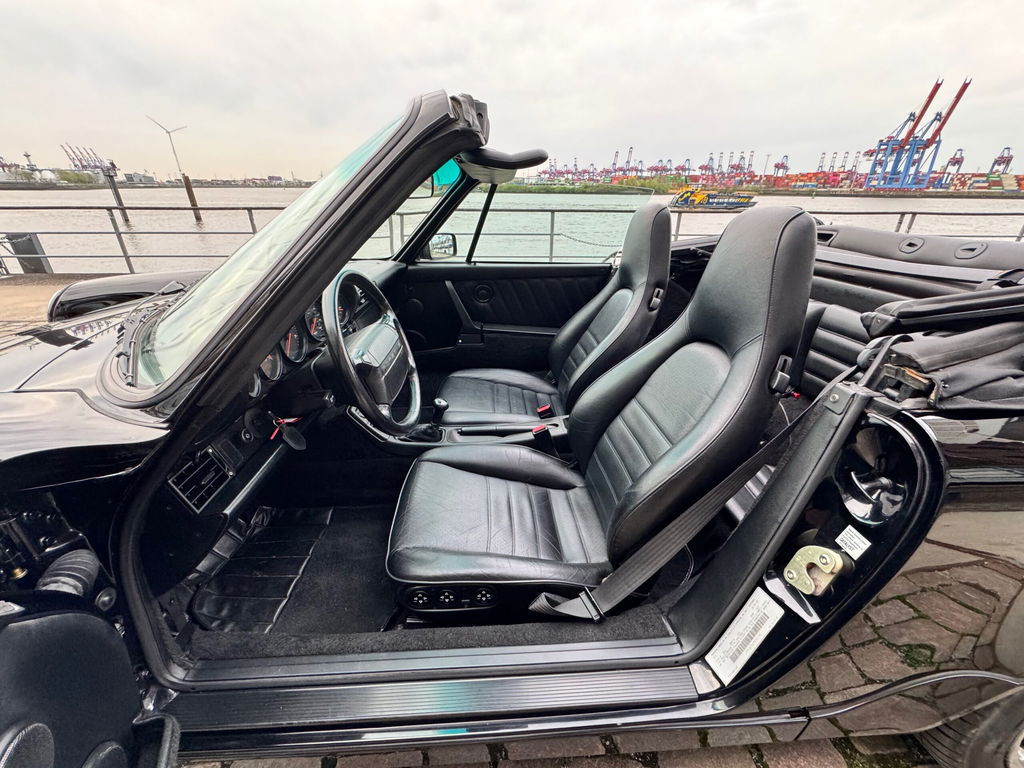 Porsche 964 Carrera 4