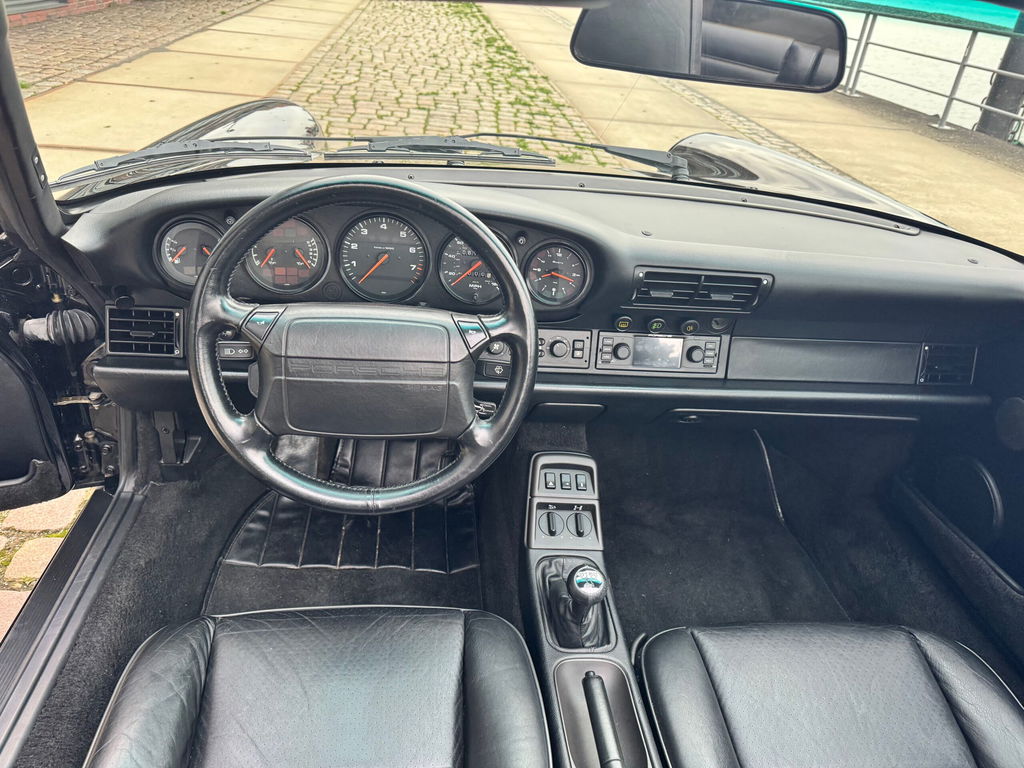 Porsche 964 Carrera 4