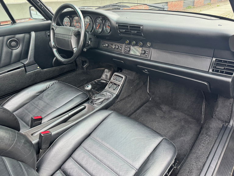 Porsche 964 Carrera 4