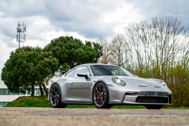 Porsche 992 GT3 Touring