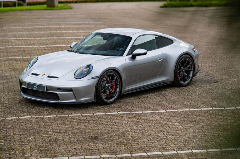 Porsche 992 GT3 Touring
