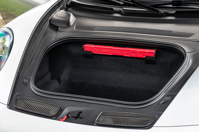 Porsche 992 GT3 Touring