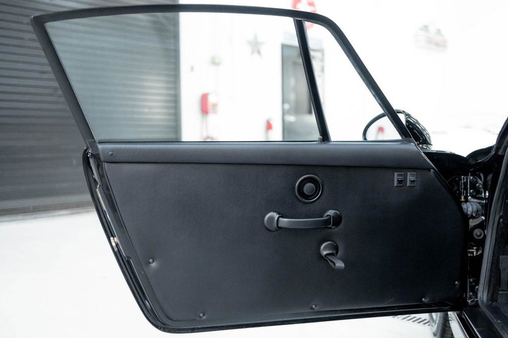 Porsche 964 Carrera RS America