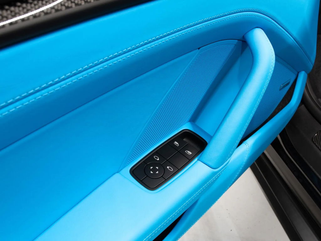 Porsche 992 GT3 Touring