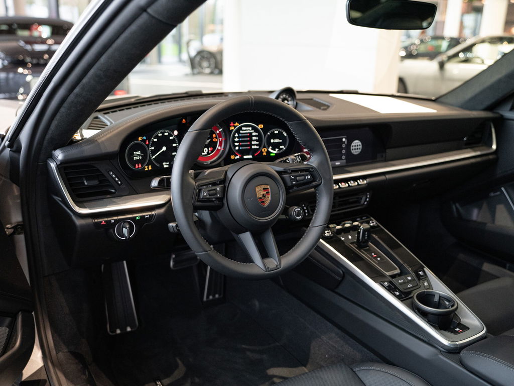 Porsche 992 Turbo