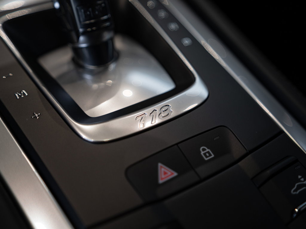 Porsche 718 Cayman Style Edition