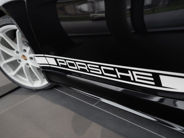 Porsche 718 Cayman Style Edition