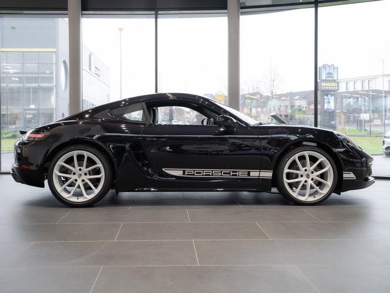 Porsche 718 Cayman Style Edition
