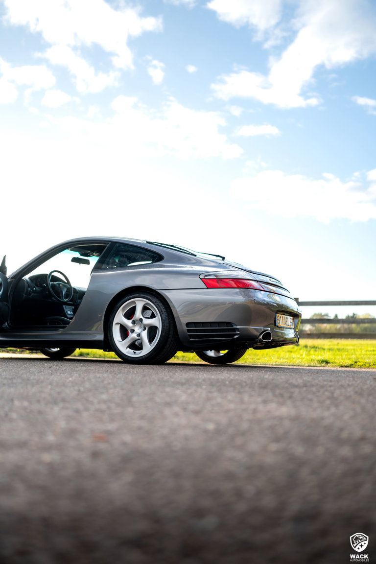 Porsche 996 Carrera 4S