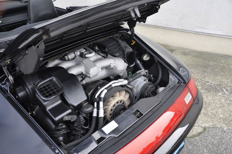 Porsche 993 Carrera 4