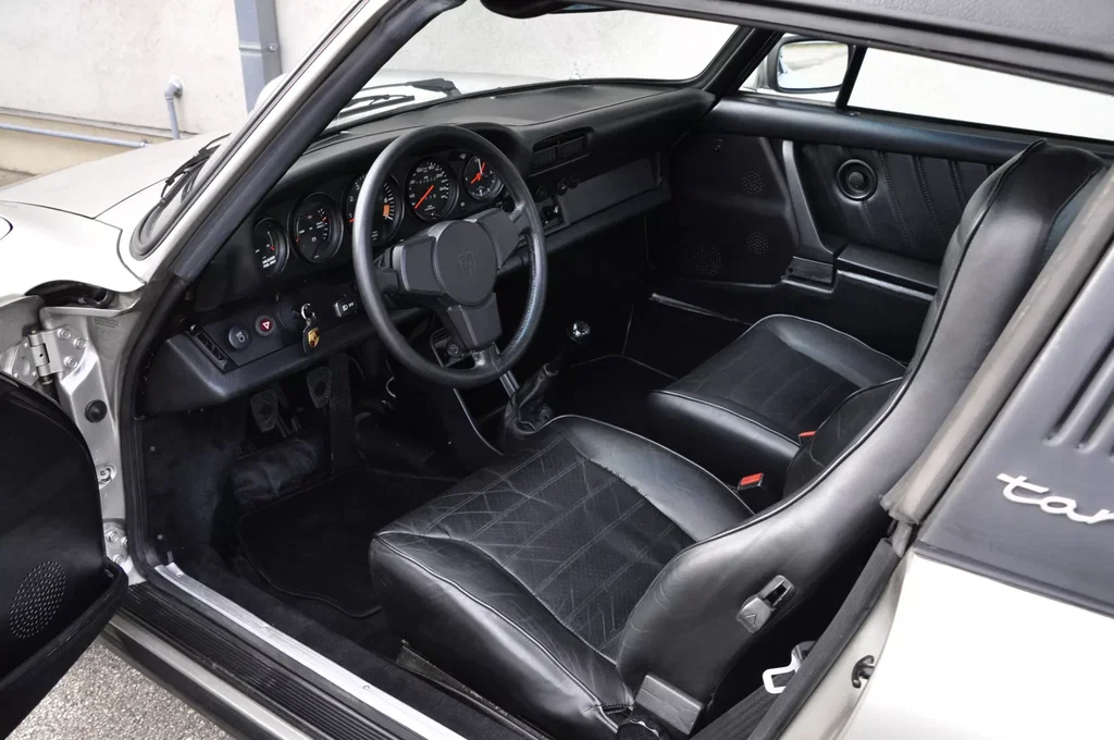Porsche 911 Carrera 3.2 (KAT)