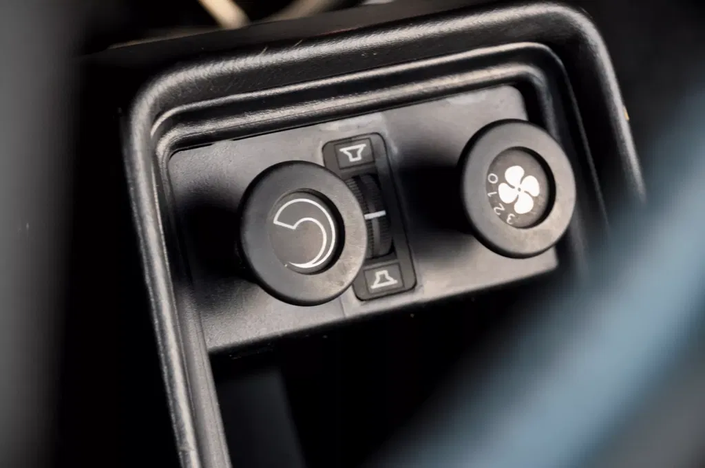 Porsche 911 Carrera 3.2 (KAT)