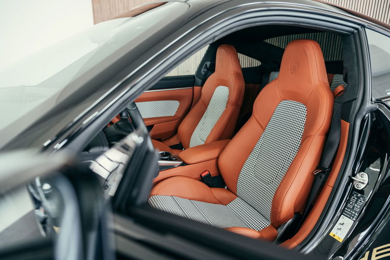 Porsche 992 Sport Classic