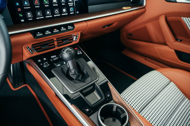 Porsche 992 Sport Classic