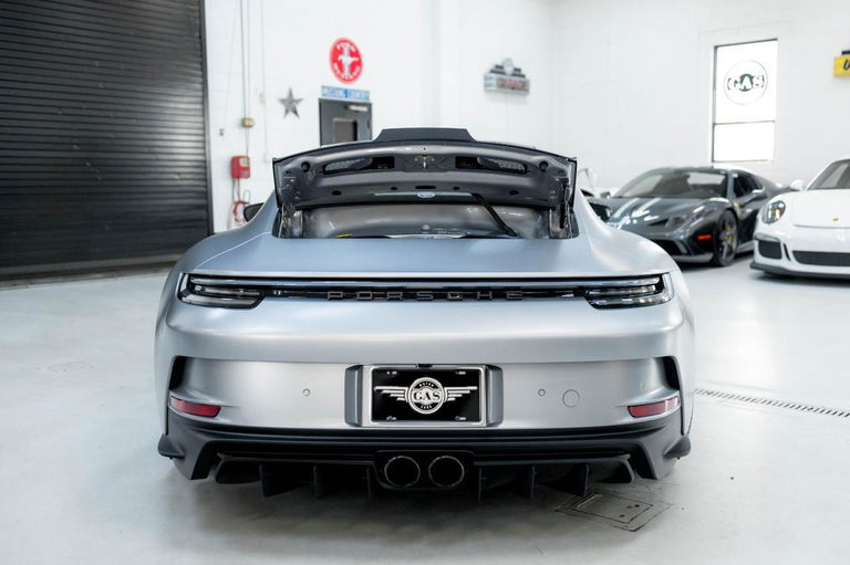 Porsche 992 GT3 Touring