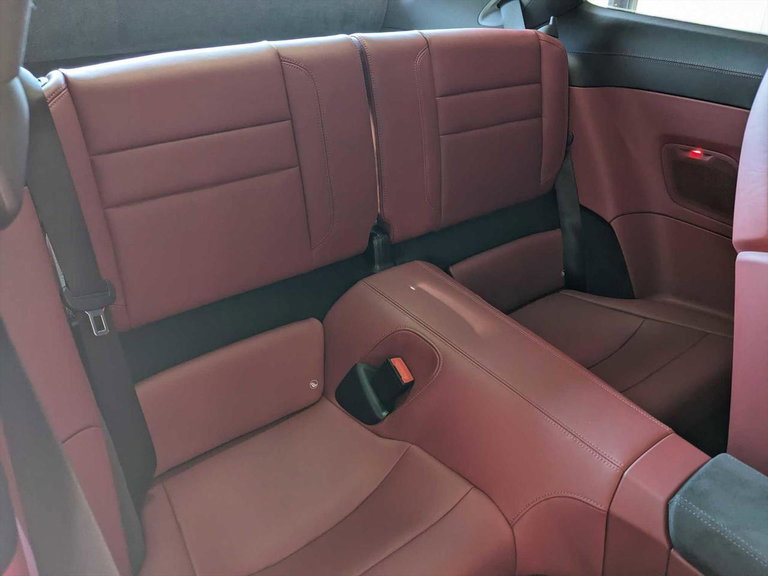 Porsche 992 Carrera 4 GTS