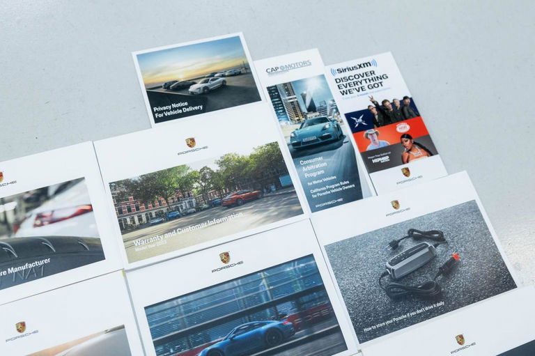 Porsche 992 GT3 Touring