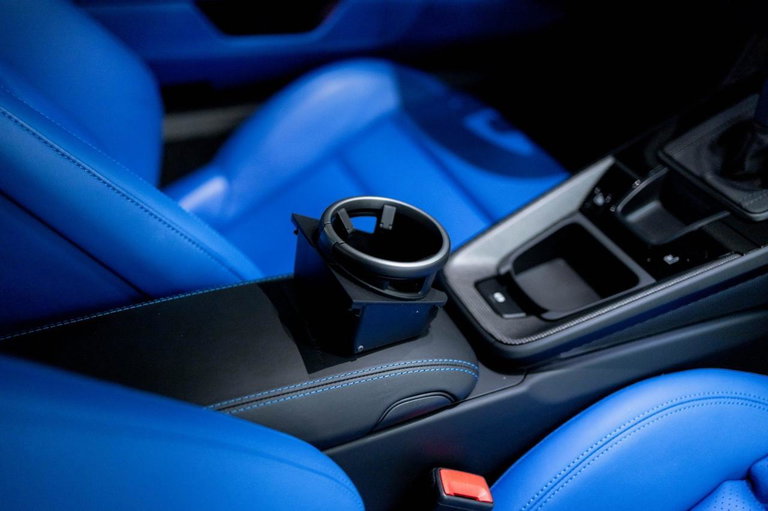 Porsche 992 GT3 Touring