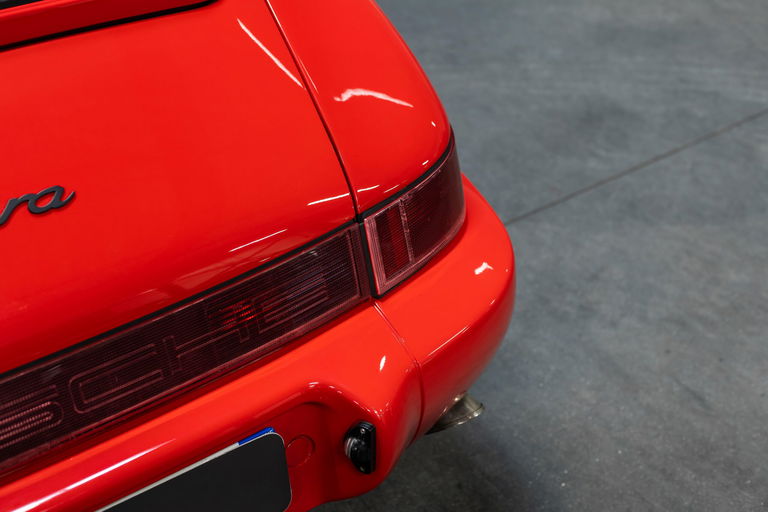 Porsche 964 Carrera 4