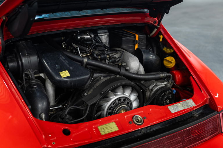 Porsche 964 Carrera 4