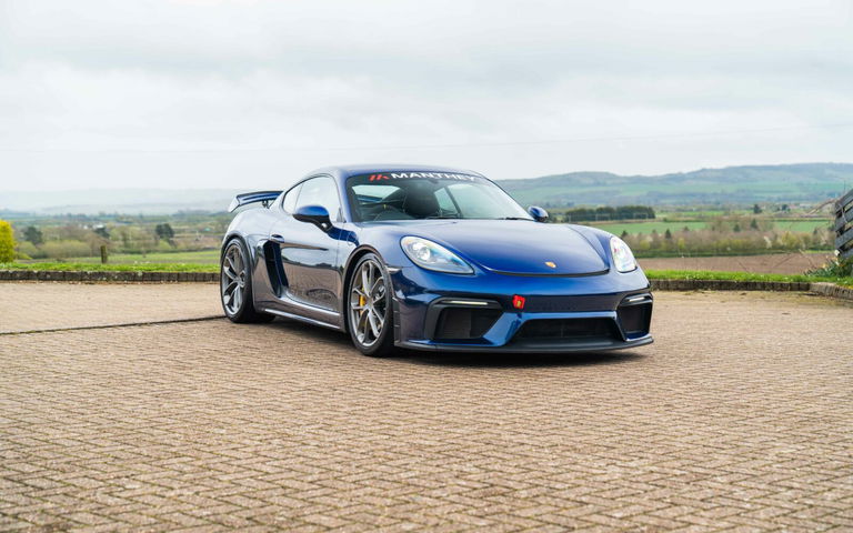 Porsche 718 Cayman GT4
