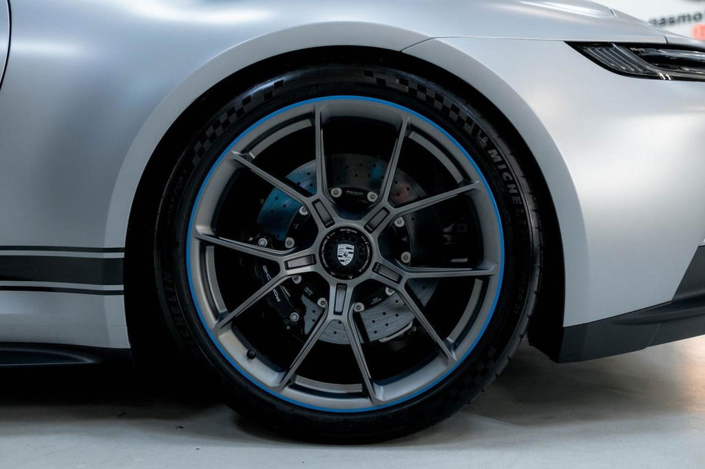 Porsche 992 GT3 Touring