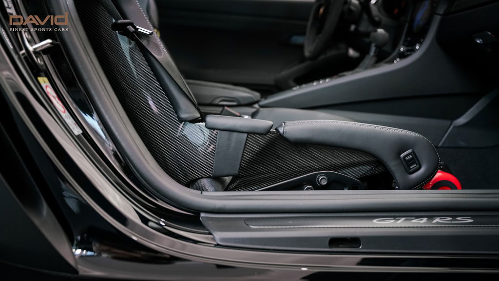 Porsche 718 Cayman GT4 RS