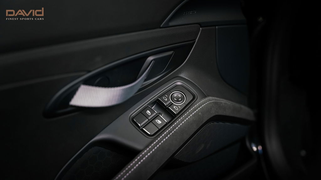 Porsche 718 Cayman GT4 RS