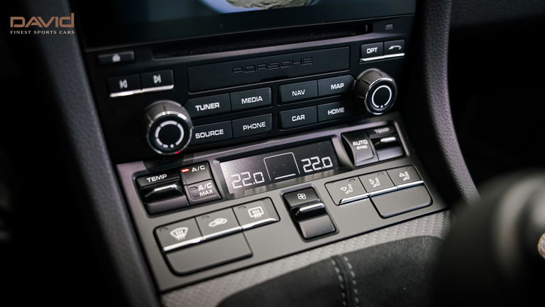 Porsche 718 Cayman GT4 RS