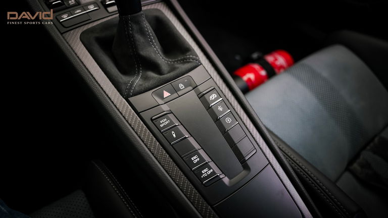 Porsche 718 Cayman GT4 RS