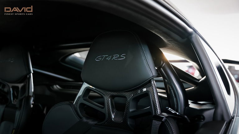 Porsche 718 Cayman GT4 RS