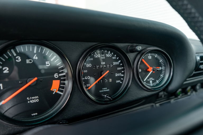 Porsche 911 Carrera 3.2