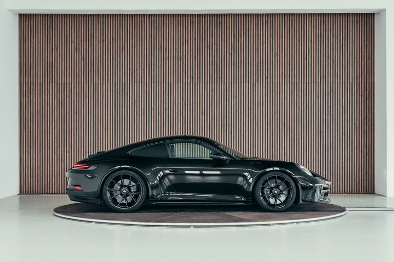 Porsche 992 GT3 Touring