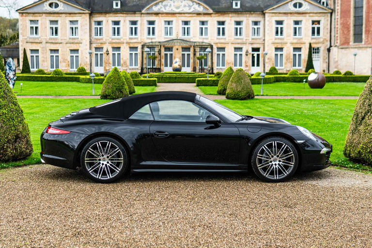 Porsche 991 Carrera 4 Black Edition