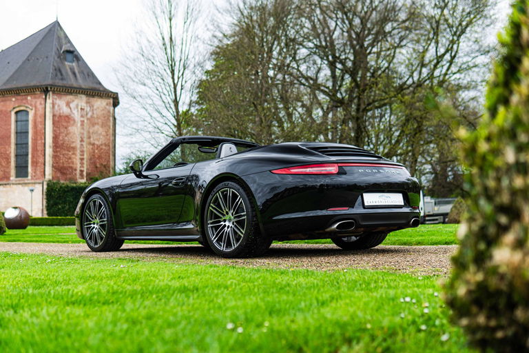 Porsche 991 Carrera 4 Black Edition