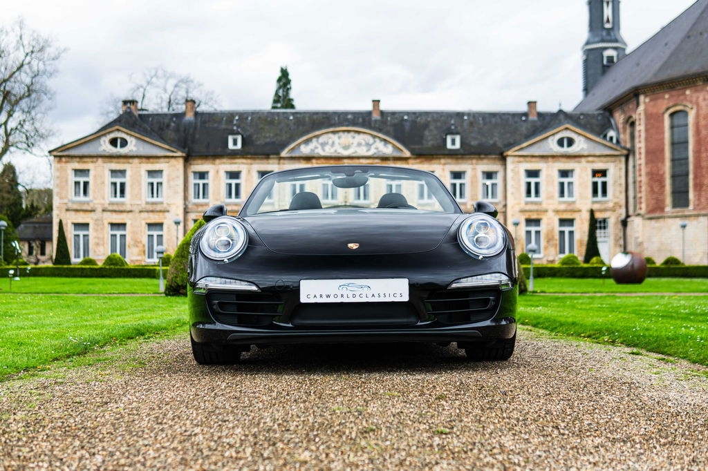 Porsche 991 Carrera 4 Black Edition