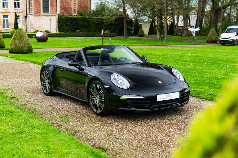 Porsche 991 Carrera 4 Black Edition
