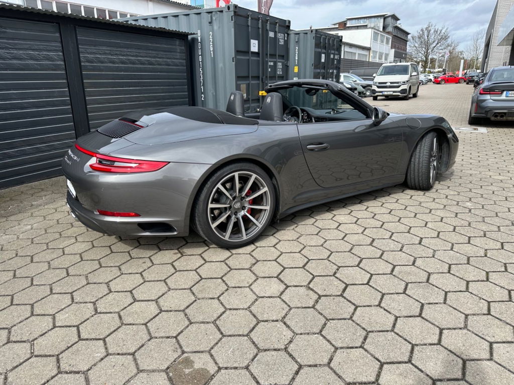 2016-porsche-911-carrera-4s-cabriolet