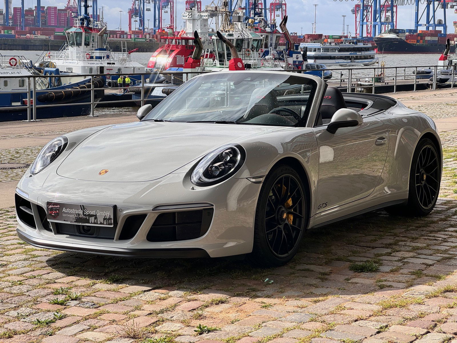 Tail Kit | PORSCHE 911 CARRERA 4 GTS CABRIOLET 2019 Tail Kit | PORSCHE 911 CARRERA 4 GTS CABRIOLET 2019