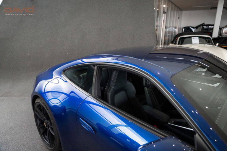 Porsche 992 Carrera GTS