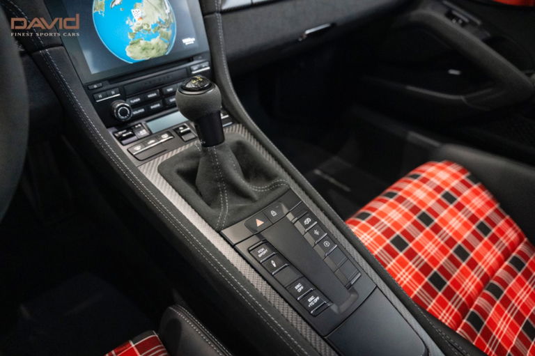 Porsche 718 Cayman GT4 RS